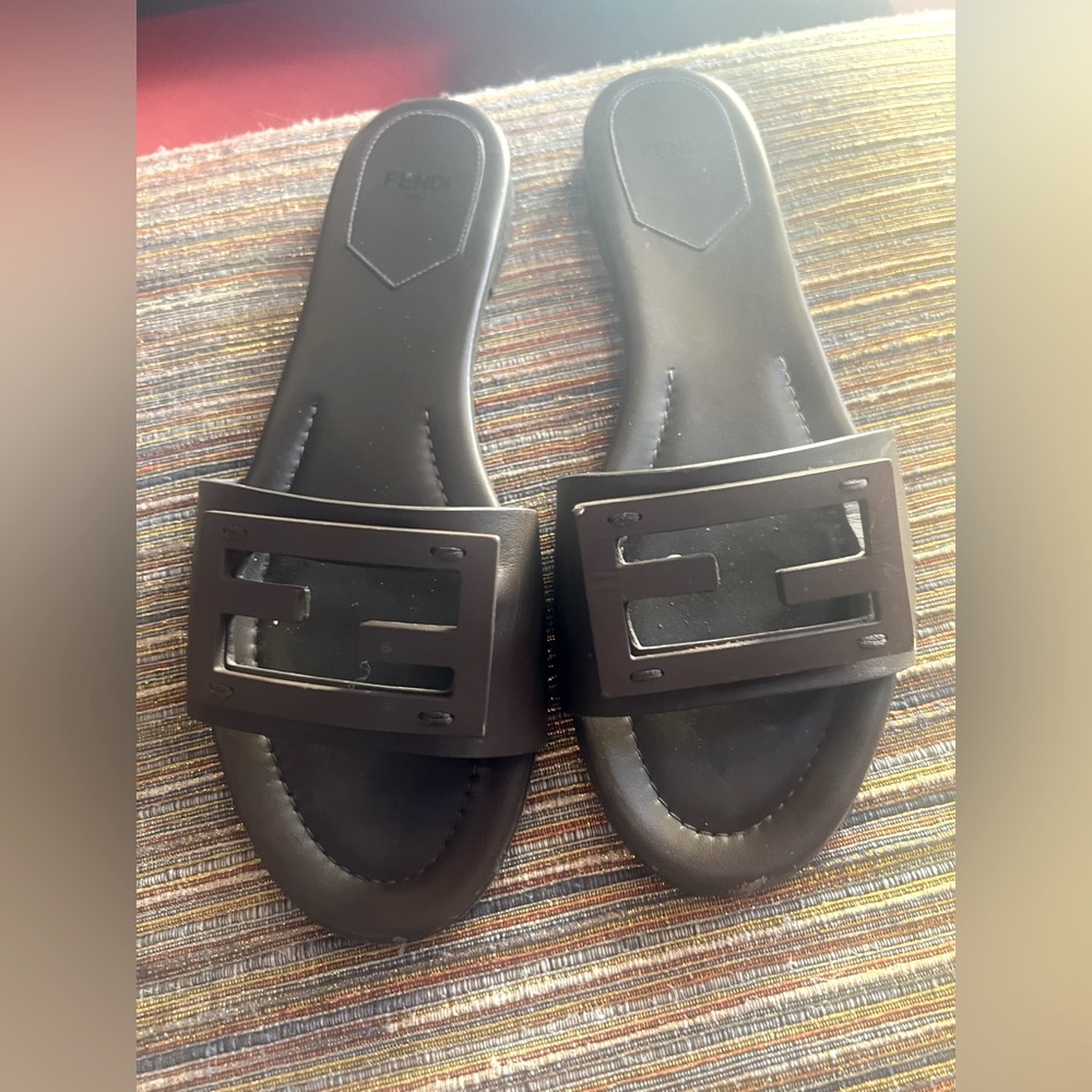 FENDI baguette dark brown sandals 38.5 8